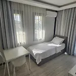 Cicek Aparthotel 3*