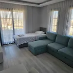 Cicek Aparthotel 3*