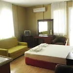 Cicek Aparthotel
