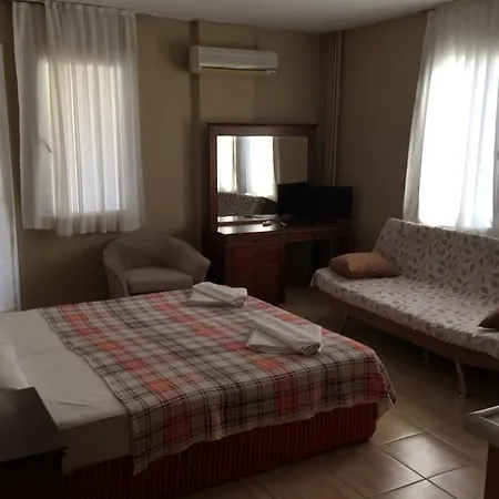 Apartmanhotel Cicek Çeşme