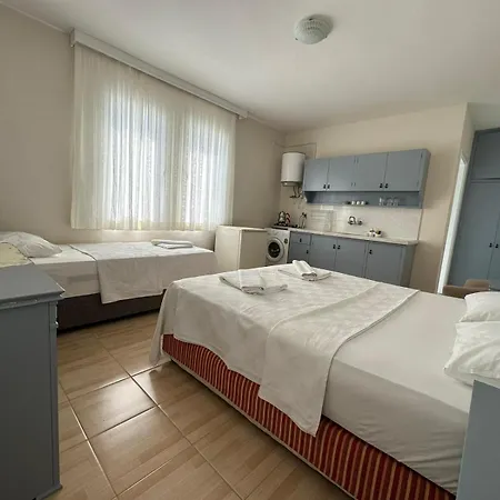 Cicek Aparthotel 3*