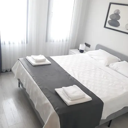 奇赛特公寓酒店 3*