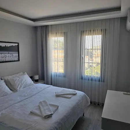 Aparthotel Cicek Çeşme