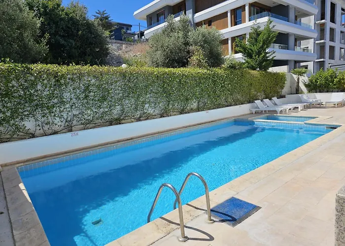 Apart-hotel Cicek 3*