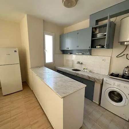 Cicek アパートホテル 3*