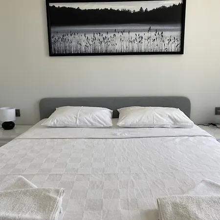 Cicek アパートホテル 3*