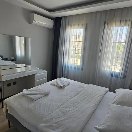 Cicek Apart Otel Çeşme
