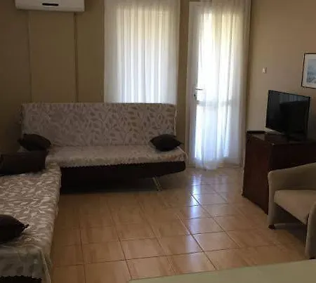 アパートホテル Cicek