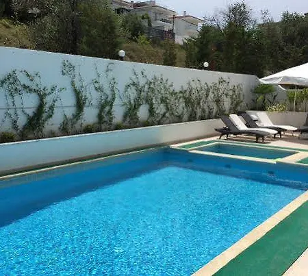 Cicek Apartahotel Çeşme