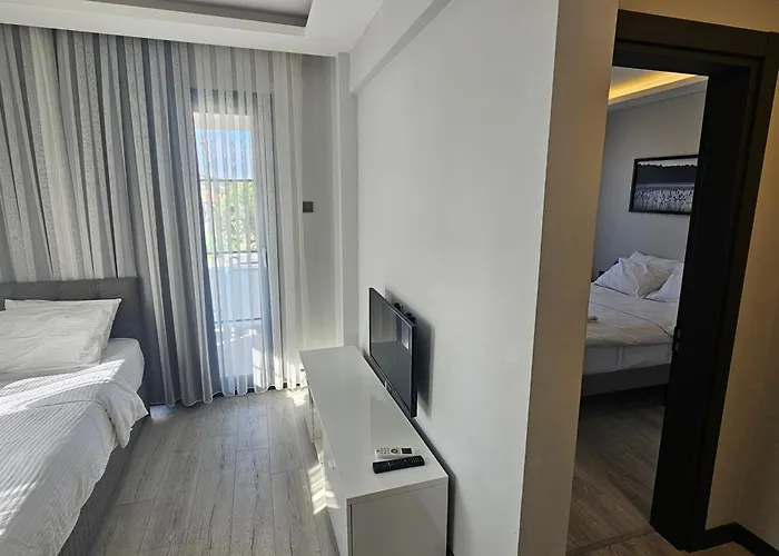 Apart Otel Cicek Çeşme