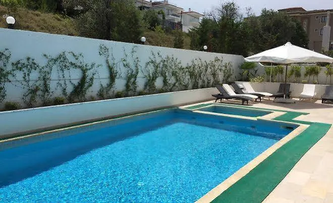 Cicek Apart Otel Çeşme